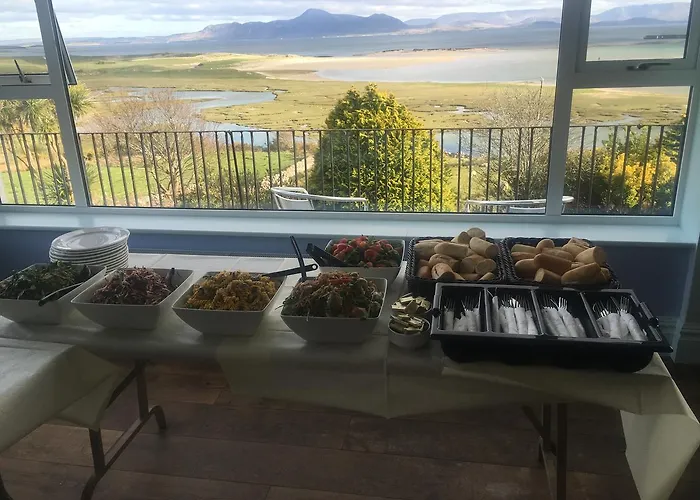 Guest house Mcloughlins Of 5*